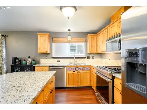 517 S Whitney Drive Newberg OR 97132