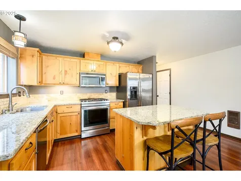 517 S Whitney Drive Newberg OR 97132