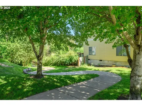 517 S Whitney Drive Newberg OR 97132