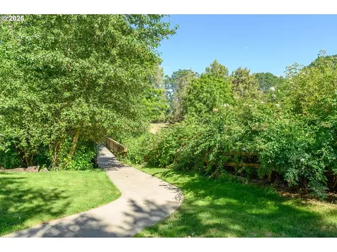 517 S Whitney Drive Newberg OR 97132