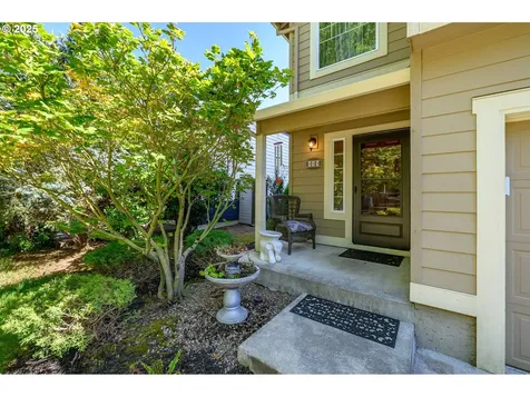 517 S Whitney Drive Newberg OR 97132
