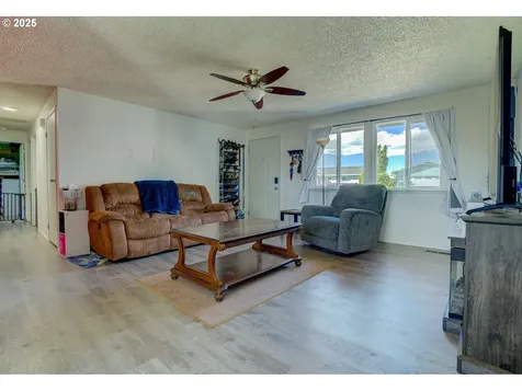 133 John Day Street Umatilla OR 97882