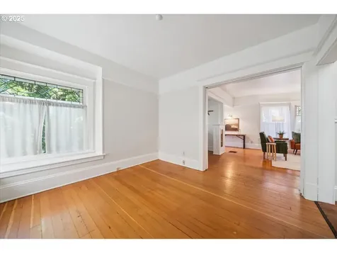 2944 SE Taylor Street Portland OR 97214