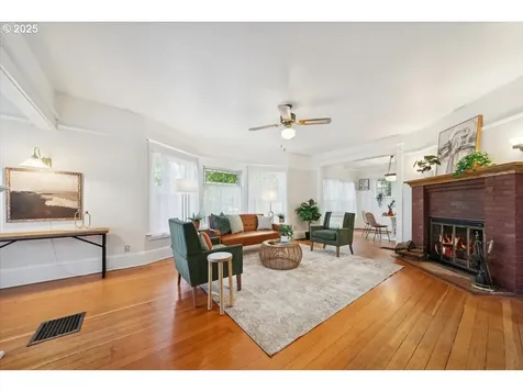 2944 SE Taylor Street Portland OR 97214