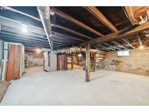 2944 SE Taylor Street Portland OR 97214