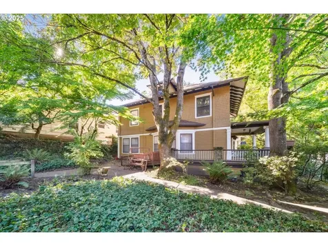 2944 SE Taylor Street Portland OR 97214