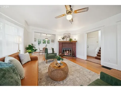 2944 SE Taylor Street Portland OR 97214