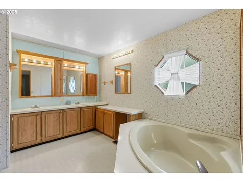 100 SW 195th Avenue Beaverton OR 97006