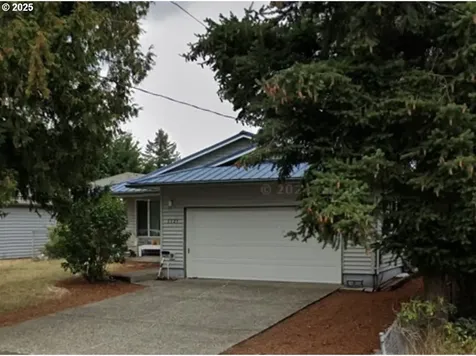 1121 Hughes Street Oregon City OR 97045