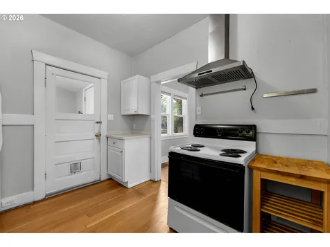 5230 NE 33rd Avenue Portland OR 97211
