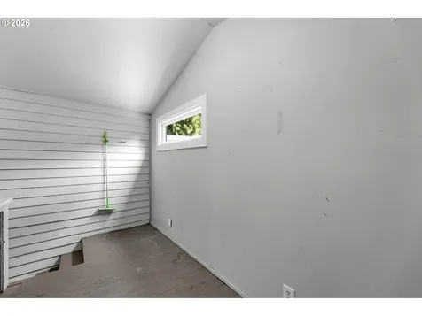 5230 NE 33rd Avenue Portland OR 97211