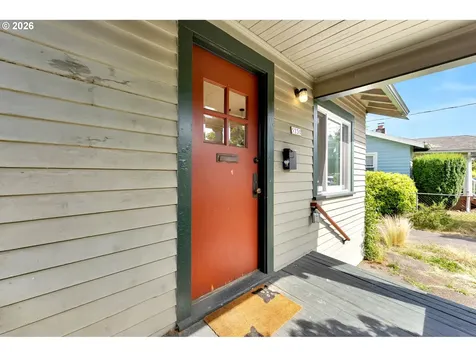 5230 NE 33rd Avenue Portland OR 97211