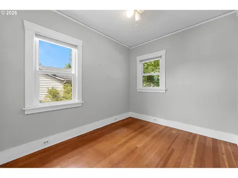 5230 NE 33rd Avenue Portland OR 97211