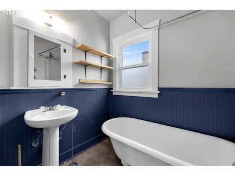 5230 NE 33rd Avenue Portland OR 97211