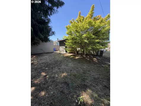 5230 NE 33rd Avenue Portland OR 97211