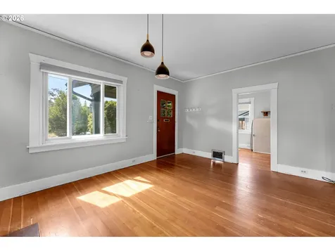 5230 NE 33rd Avenue Portland OR 97211