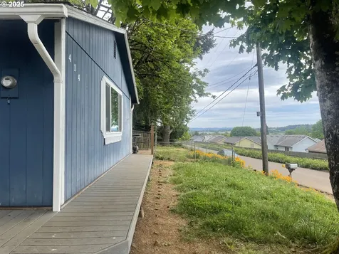 414 NW 5th Street Willamina OR 97396