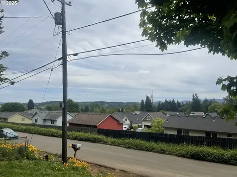 414 NW 5th Street Willamina OR 97396
