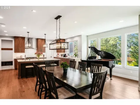13585 SW Whitworth Court Beaverton OR 97005