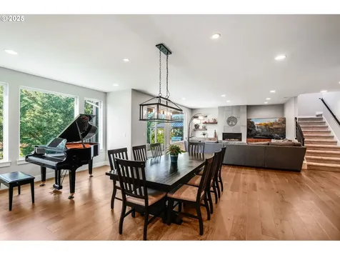 13585 SW Whitworth Court Beaverton OR 97005
