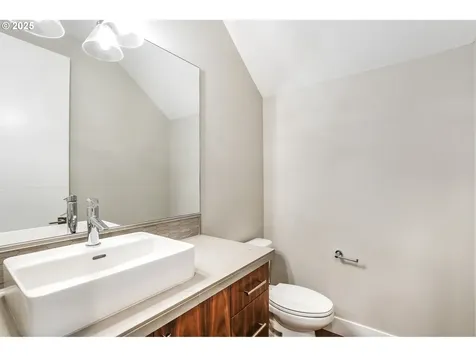 13585 SW Whitworth Court Beaverton OR 97005