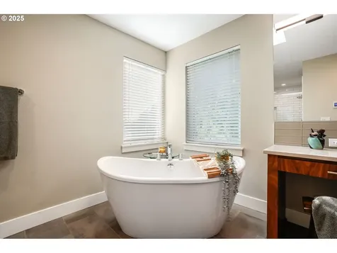 13585 SW Whitworth Court Beaverton OR 97005