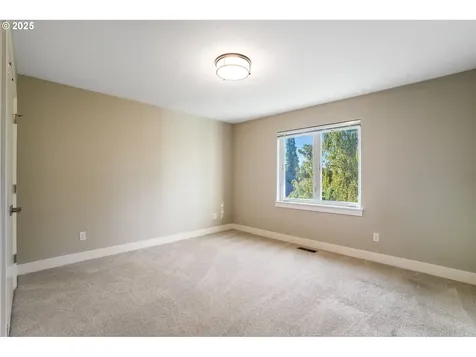 13585 SW Whitworth Court Beaverton OR 97005