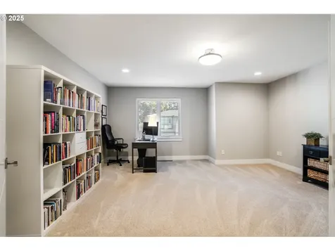 13585 SW Whitworth Court Beaverton OR 97005