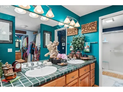 2842 Greentree Way Eugene OR 97405