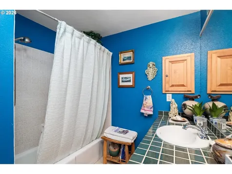 2842 Greentree Way Eugene OR 97405