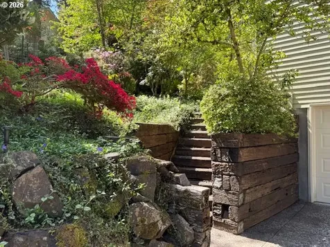2842 Greentree Way Eugene OR 97405