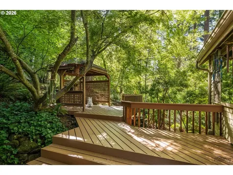 2842 Greentree Way Eugene OR 97405
