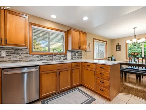 8008 NE 151st Court Vancouver WA 98682