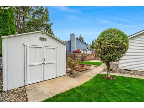 8008 NE 151st Court Vancouver WA 98682