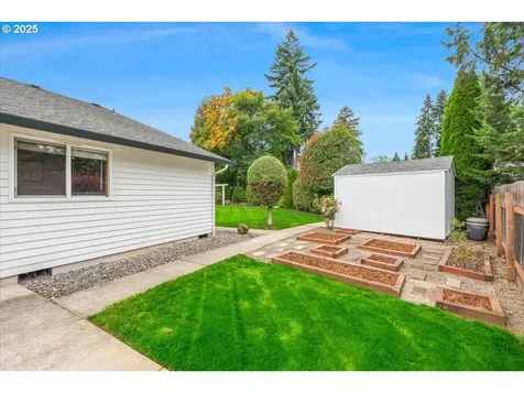 8008 NE 151st Court Vancouver WA 98682