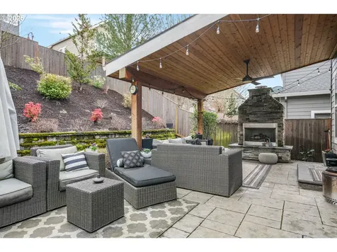 150 N Link Court Newberg OR 97132