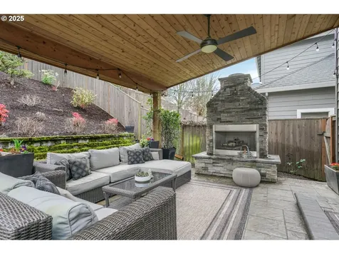 150 N Link Court Newberg OR 97132