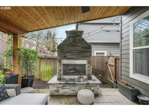 150 N Link Court Newberg OR 97132