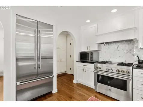 2917 Westview Circle Lake Oswego OR 97034