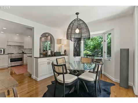 2917 Westview Circle Lake Oswego OR 97034
