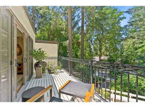 2917 Westview Circle Lake Oswego OR 97034