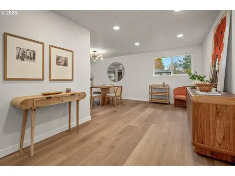 1525 SE 52nd Avenue Hillsboro OR 97123