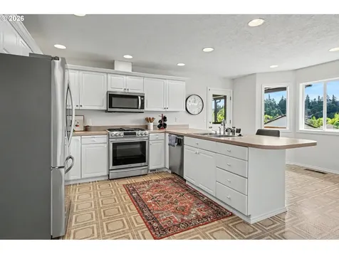 2570 Ptarmigan Street NW Salem OR 97304