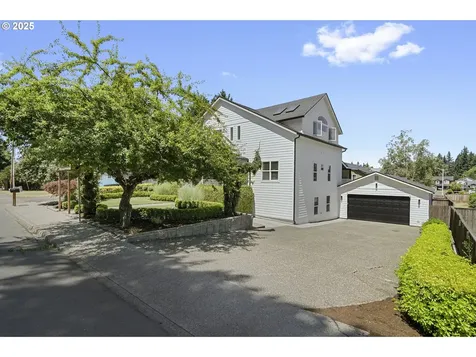 2312 NE 104th Street Vancouver WA 98686