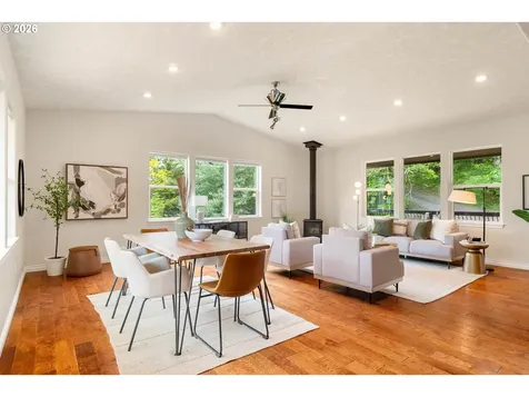 39448 E Knieriem Road Corbett OR 97019