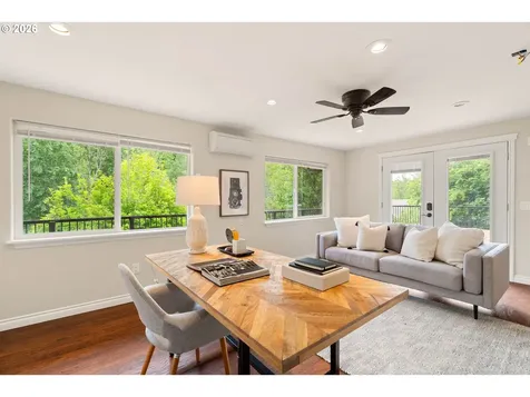 39448 E Knieriem Road Corbett OR 97019