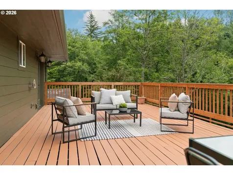 39448 E Knieriem Road Corbett OR 97019