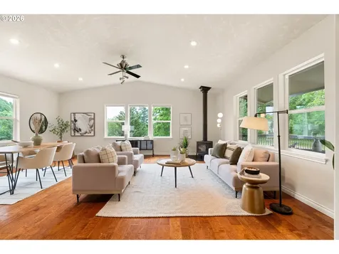 39448 E Knieriem Road Corbett OR 97019