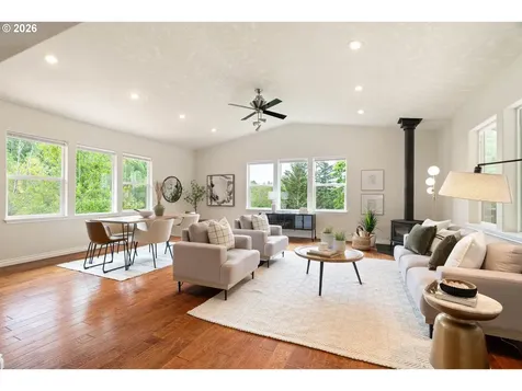 39448 E Knieriem Road Corbett OR 97019