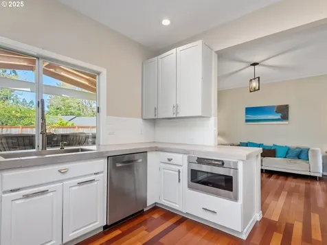 17488 Mardee Avenue Lake Oswego OR 97035